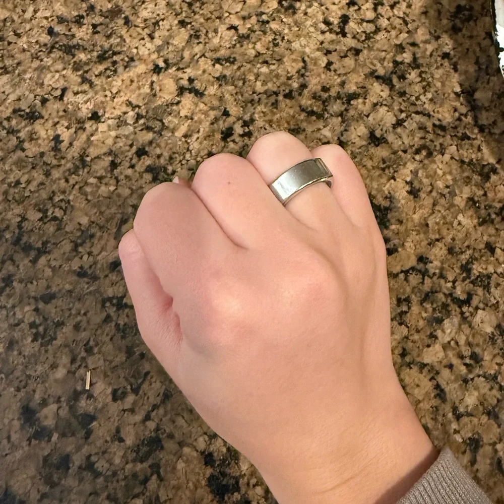 Oura Ring Gen3 heritage silver Size 6